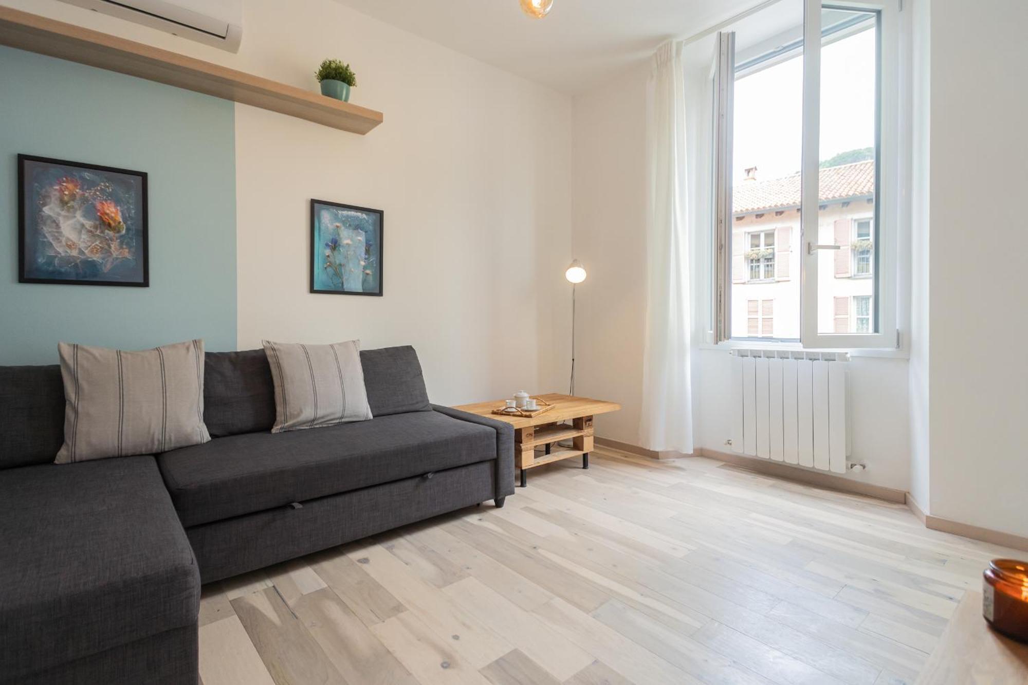 Old Court Hideaway By Rent All Como Ngoại thất bức ảnh